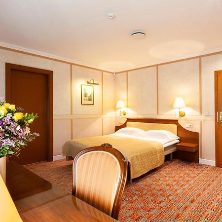 Story Inn Self Check-In Hotel Аеропорт Вільнюс Екстер'єр фото