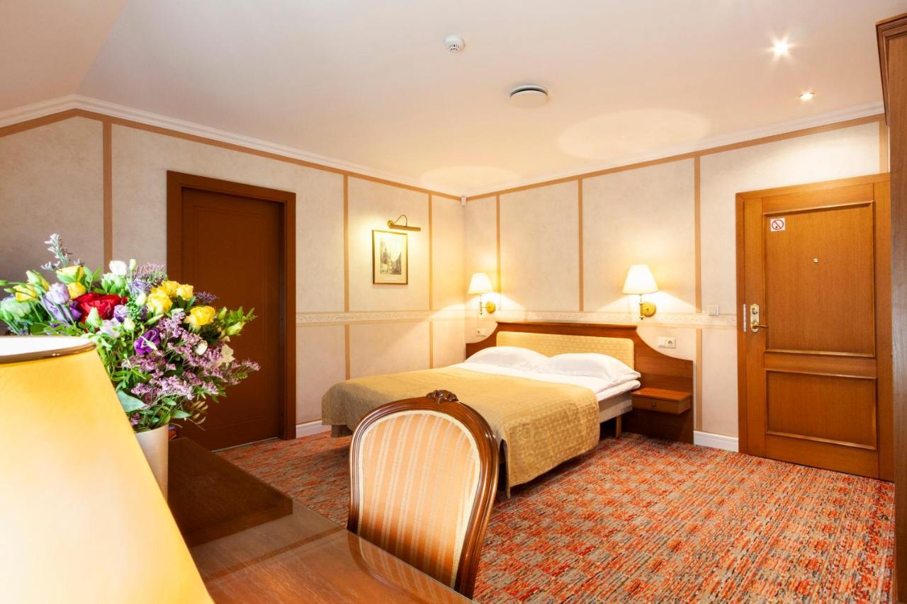 Story Inn Self Check-In Hotel Аеропорт Вільнюс Екстер'єр фото