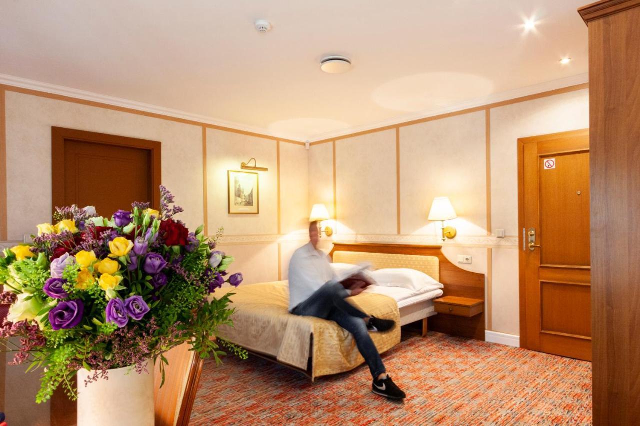 Story Inn Self Check-In Hotel Аеропорт Вільнюс Екстер'єр фото