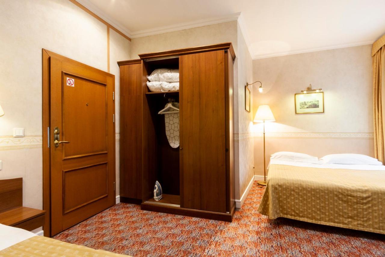 Story Inn Self Check-In Hotel Аеропорт Вільнюс Екстер'єр фото