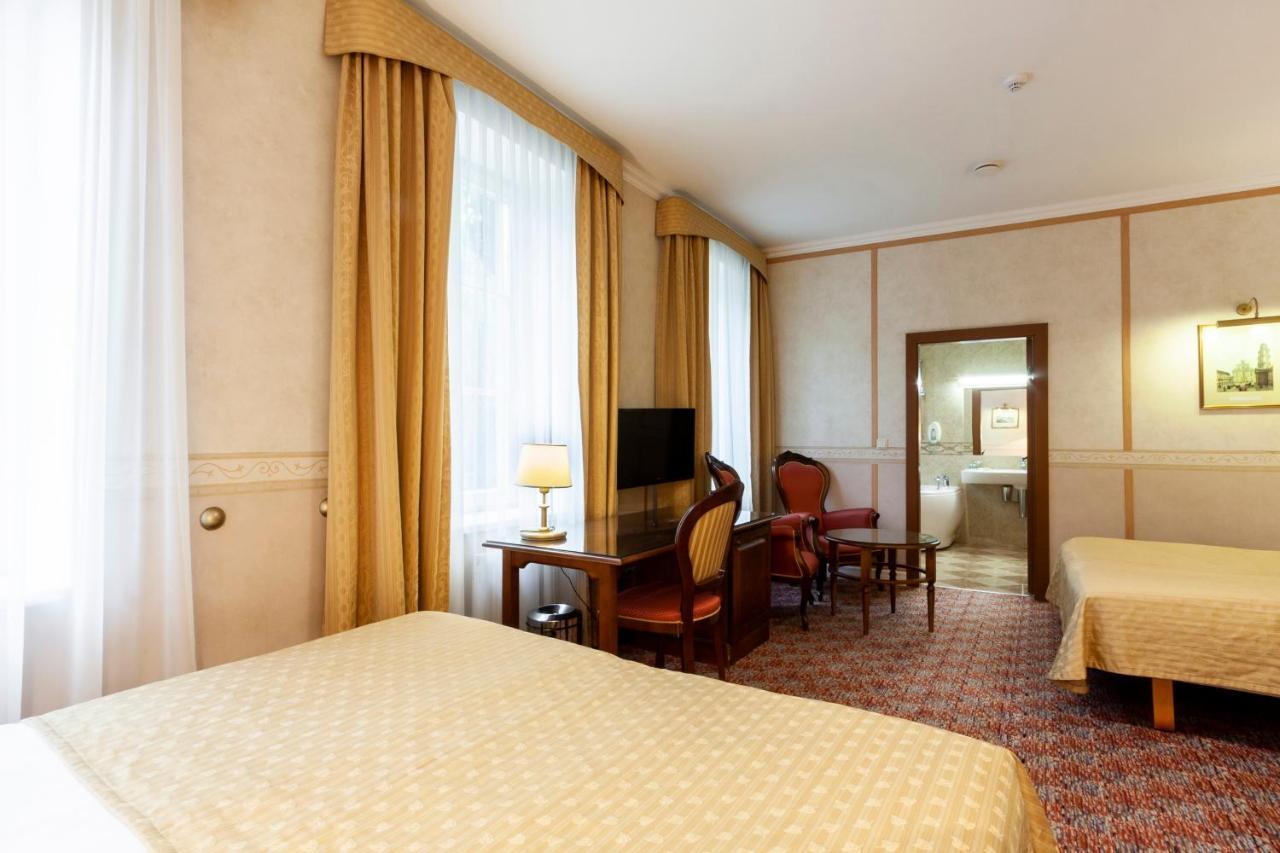 Story Inn Self Check-In Hotel Аеропорт Вільнюс Екстер'єр фото