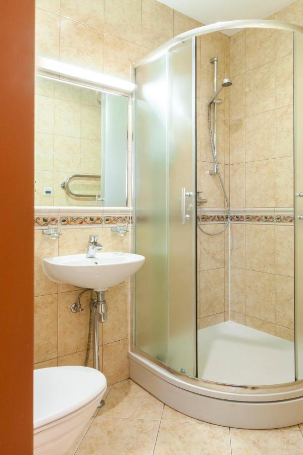 Story Inn Self Check-In Hotel Аеропорт Вільнюс Екстер'єр фото
