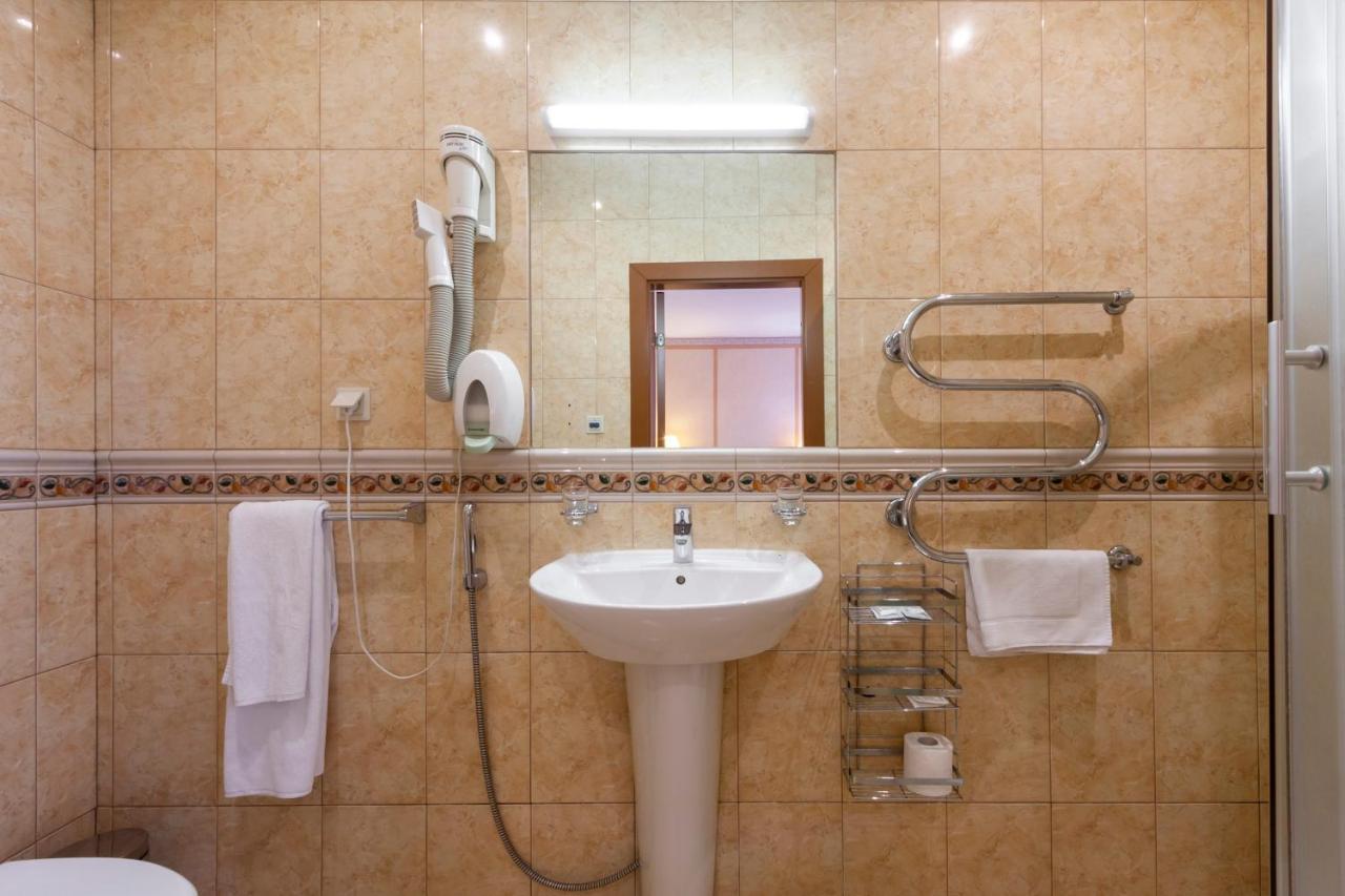 Story Inn Self Check-In Hotel Аеропорт Вільнюс Екстер'єр фото
